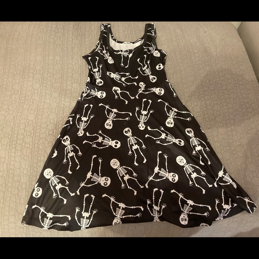 Huhot Women’s Medium Skeleton Dress